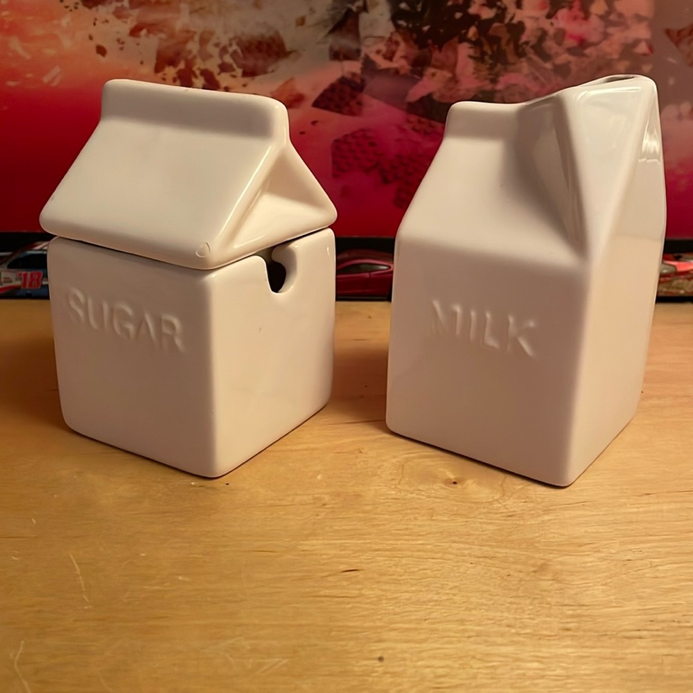 Milk and Sugar Decoration Holders